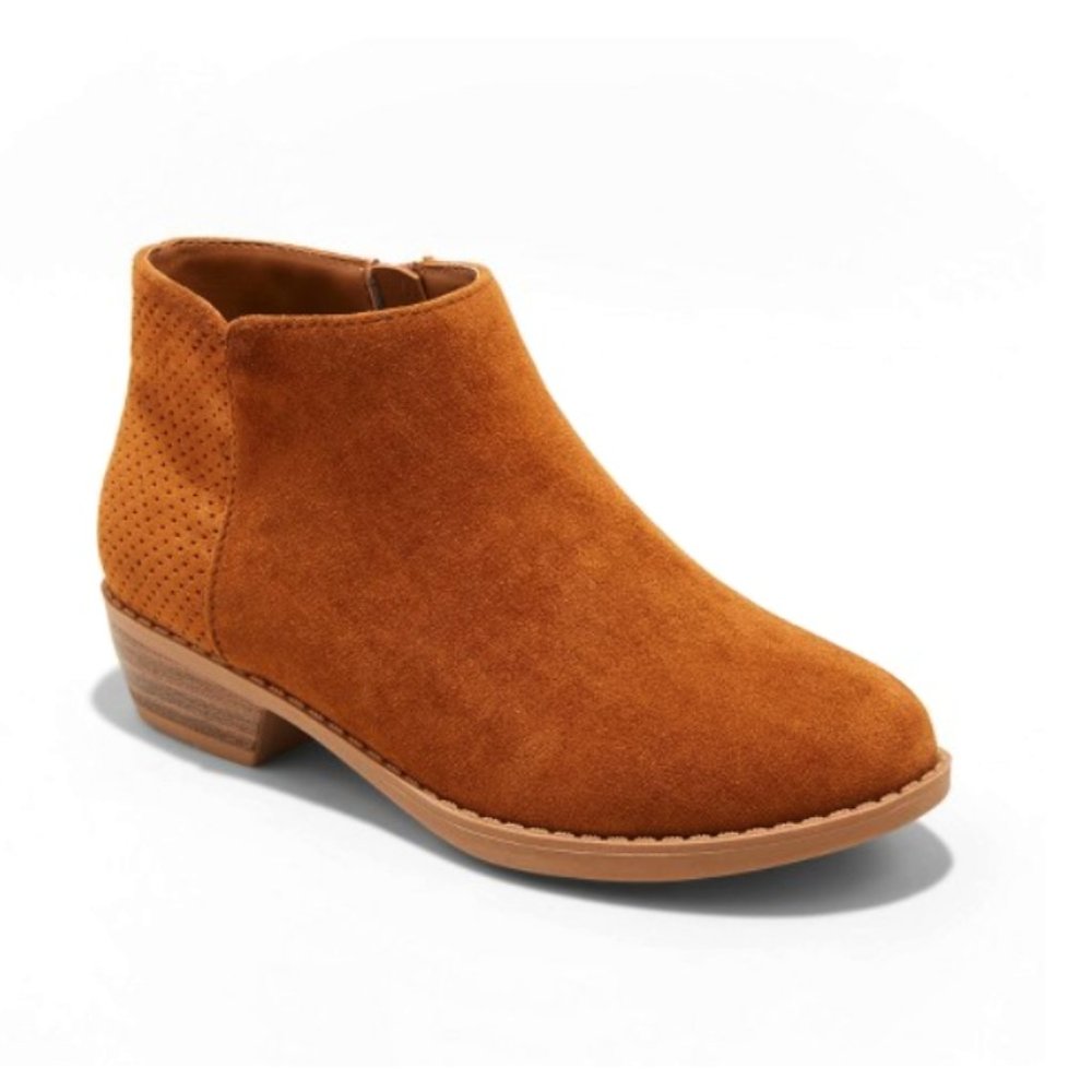 NWT Cat & Jack Girls' Debbie Fashion Boots Cognac